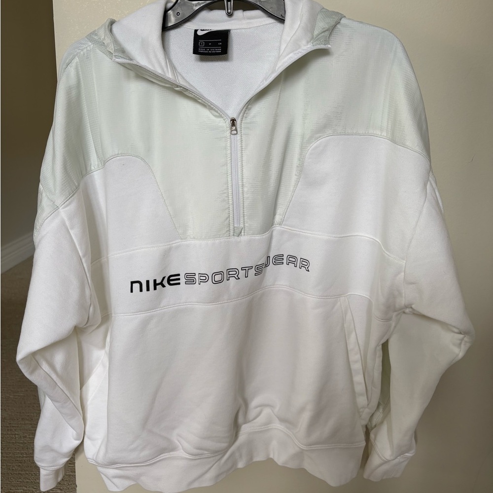 Nike Men’s White Half-Zip Sportswear Pullover